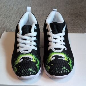 Kids Disney Oogie Boogie Sneakers Size 33 (US 1.5-2)